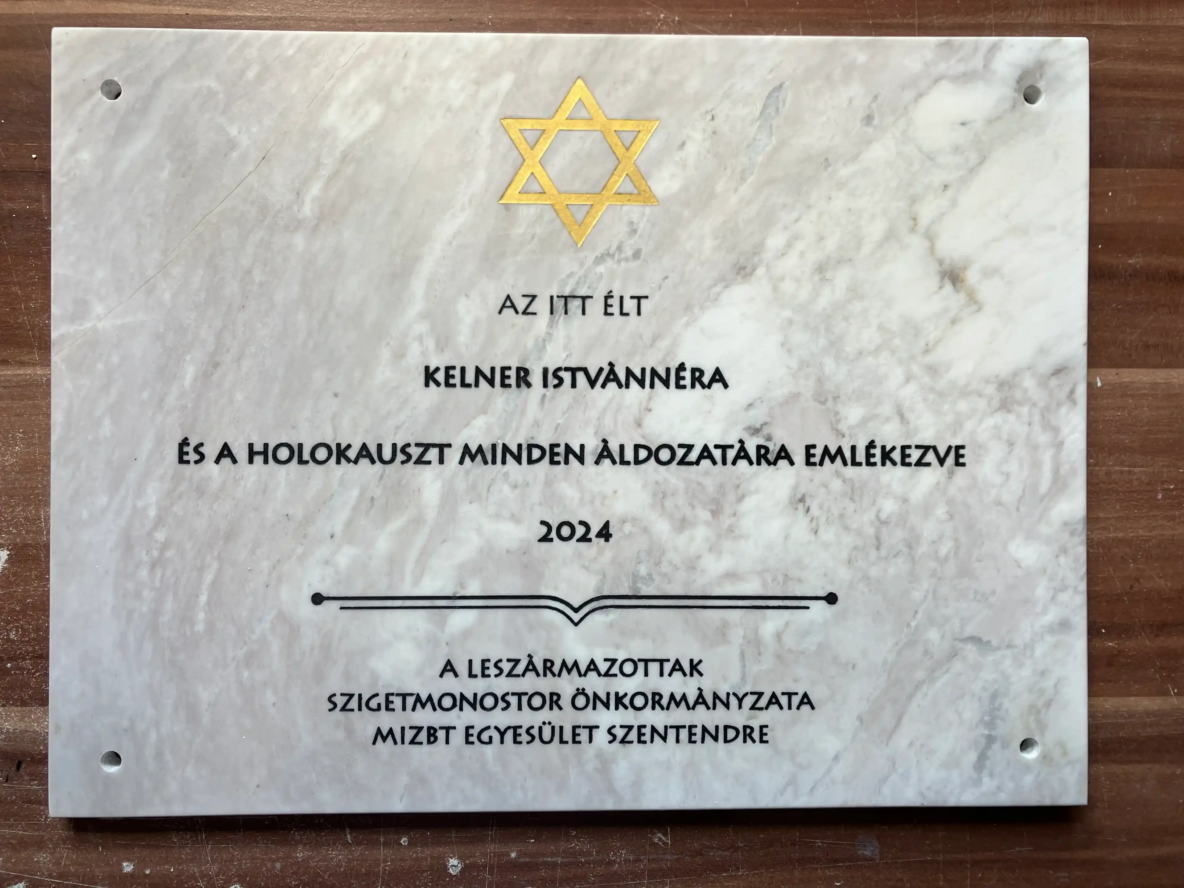 Emléktáblák – 8. alkotás